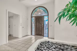 1421 N Abrego Dr, Green Valley, AZ 85614 - Photo 6