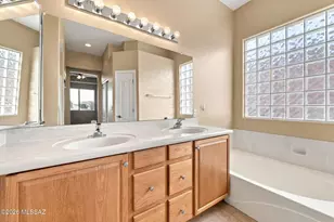 1866 W VÃ­a Del Recodo, Green Valley, AZ 85622 - Photo 20