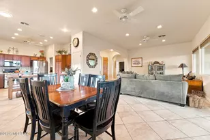 5421 S Acacia Creek Dr, Green Valley, AZ 85622 - Photo 12