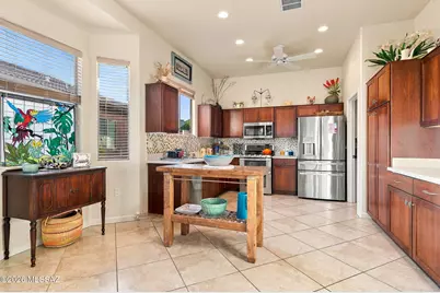 5421 S Acacia Creek Drive, Green Valley, AZ 85622 - Photo 8
