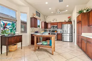 5421 S Acacia Creek Dr, Green Valley, AZ 85622 - Photo 8