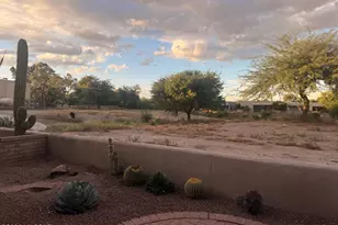 860 W Calle De La Pelotita, Green Valley, AZ 85614 - Photo 28
