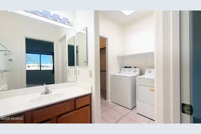 860 W Calle De La Pelotita, Green Valley, AZ 85614 - Photo 18