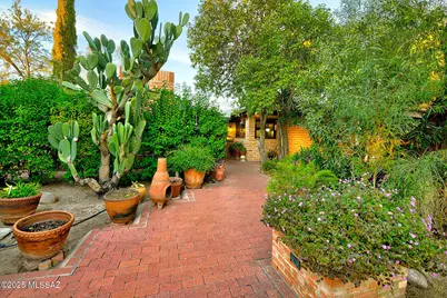 5180 E Fort Lowell Road, Tucson, AZ 85712 - Photo 1