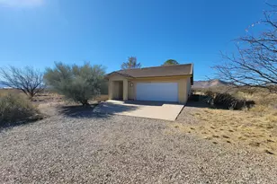 926 W Carlson Way, Huachuca City, AZ 85616 - Photo 1