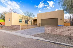 10590 E Maldonado Pl, Tucson, AZ 85747 - Photo 1