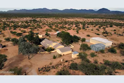 11250 W Park Road, Tucson, AZ 85735 - Photo 1
