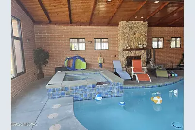 7040 N Montecatina Drive, Tucson, AZ 85704 - Photo 1