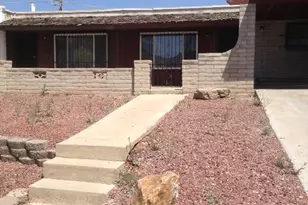 2661 S Enchanted Hills Dr, Tucson, AZ 85713 - Photo 1