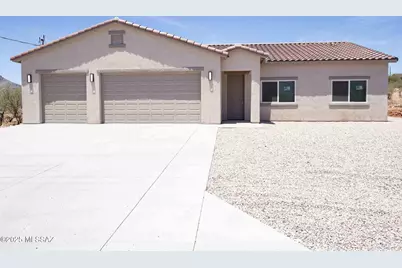 84 Paseo Australia, Rio Rico, AZ 85648 - Photo 1