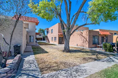 1961 N Camino Serna #D, Tucson, AZ 85715 - Photo 1