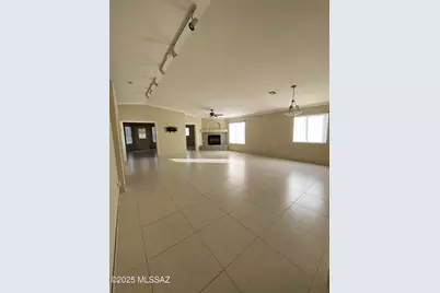 1827 W Horn Mesa Place, Tucson, AZ 85713 - Photo 1