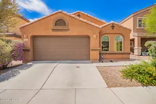 8751 N Black Pine Dr, Tucson, AZ 85743 - Photo 1