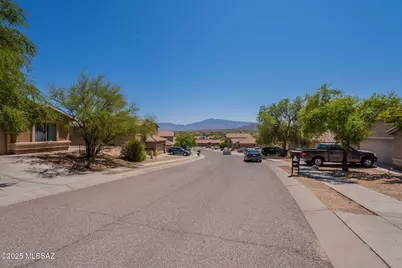 13218 E Mineta Ridge Drive, Vail, AZ 85641 - Photo 1