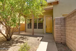 139 E Castlefield Cir, Tucson, AZ 85704 - Photo 1