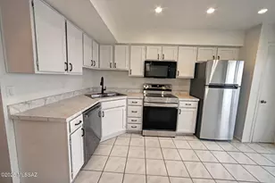 2190 N 1st Ave, Tucson, AZ 85719 - Photo 1