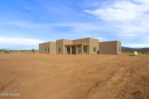 10042 La Tierra Roja Dr, Hereford, AZ 85615 - Photo 1