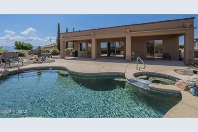 1174 W Bosch Drive, Green Valley, AZ 85614 - Photo 1