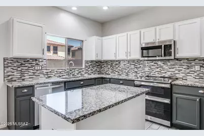 432 W Calle Sombra Linda, Sahuarita, AZ 85629 - Photo 1