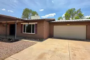 1004 E Mescal Dr, Pearce, AZ 85625 - Photo 1