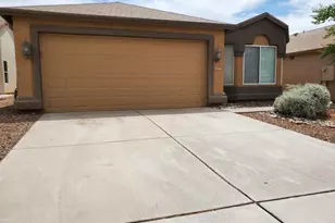 9246 E Muleshoe St, Tucson, AZ 85747 - Photo 1