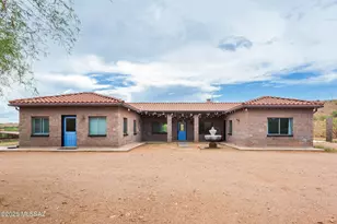 20 Escalones Ct, Nogales, AZ 85621 - Photo 1