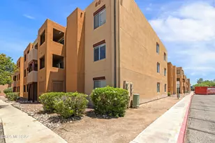 1810 E Blacklidge Dr, Tucson, AZ 85719 - Photo 1