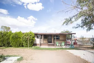 573 S Bisbee Ave, Willcox, AZ 85643 - Photo 1