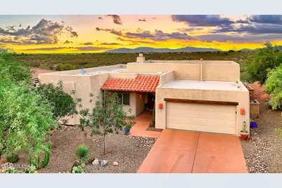 949 E Josephine Saddle Place, Green Valley, AZ 85614 - Photo 1