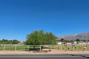1414 E Roger Rd, Tucson, AZ 85719 - Photo 1