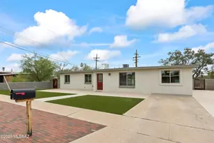 8326 E 18th St, Tucson, AZ 85710 - Photo 1