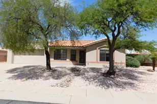 1151 E Haystack Dr, Oro Valley, AZ 85755 - Photo 1