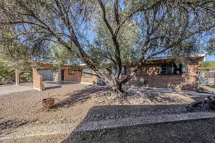 7811 E Clarence Pl, Tucson, AZ 85715 - Photo 1