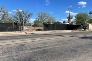 2241 S Sahuara Ave, Tucson, AZ 85711 - Photo 1
