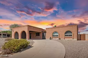 2301 N Camino Mateo, Tucson, AZ 85745 - Photo 1