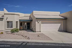 582 W Camino del Bondadoso, Green Valley, AZ 85614 - Photo 1