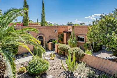 1900 W Ashbrook Drive, Tucson, AZ 85704 - Photo 1