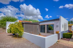 401 N Calle Del Diablo, Green Valley, AZ 85614 - Photo 1