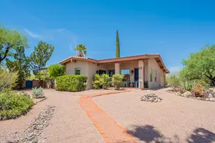 601 N Avenida Cipres, Green Valley, AZ 85614 - Photo 1