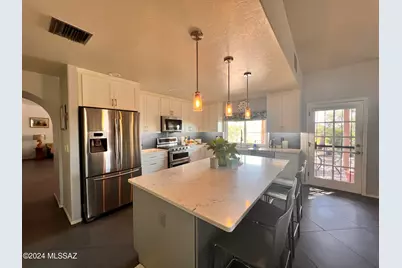 7600 N Sonoma Way, Tucson, AZ 85743 - Photo 1