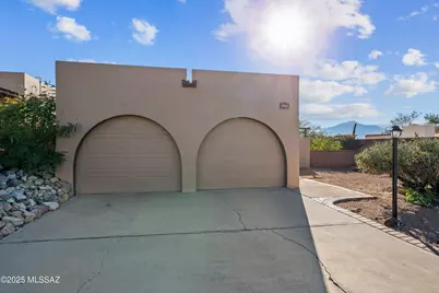 2661 S Camino Vega, Green Valley, AZ 85622 - Photo 1