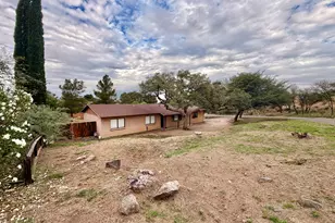 990 N Mountain View Dr, Oracle, AZ 85623 - Photo 1