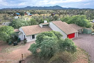 92 Holbrook Dr, Sonoita, AZ 85637 - Photo 1