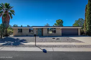8418 E Rolling Ridge St, Tucson, AZ 85710 - Photo 1