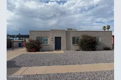 9301 E 29th Street, Tucson, AZ 85710 - Photo 1