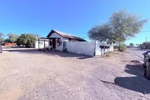 525 E Navajo Rd, Tucson, AZ 85705 - Photo 1