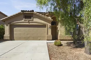 8901 N Misty Brook Dr, Tucson, AZ 85743 - Photo 1