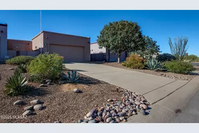 1809 N Rio Yaqui, Green Valley, AZ 85614 - Photo 1