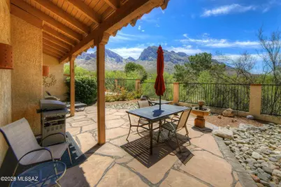 836 Cam Diestro, Oro Valley, AZ 85704 - Photo 1