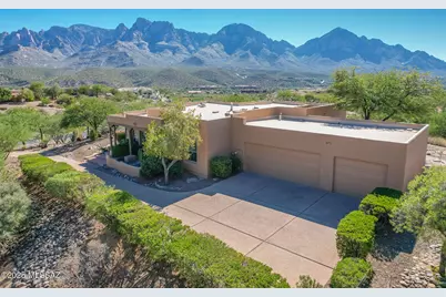 11455 N Flying Bird Drive, Oro Valley, AZ 85737 - Photo 1
